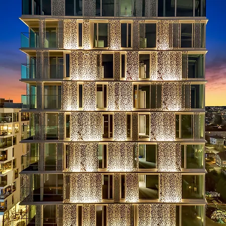 Lux شقة فندقية 4*